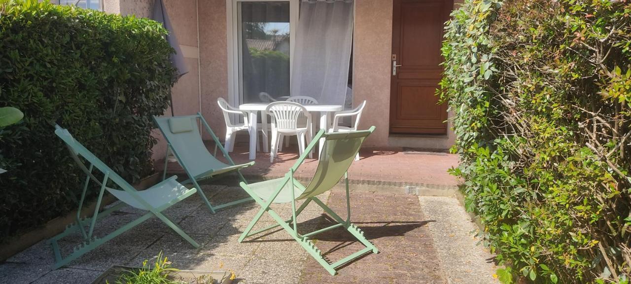 Maison Classee Avec Jardinets A 800M De La Plage 카브레톤 외부 사진
