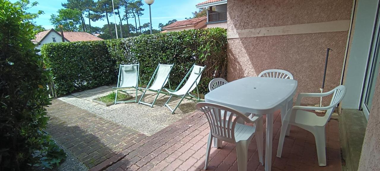 Maison Classee Avec Jardinets A 800M De La Plage 카브레톤 외부 사진