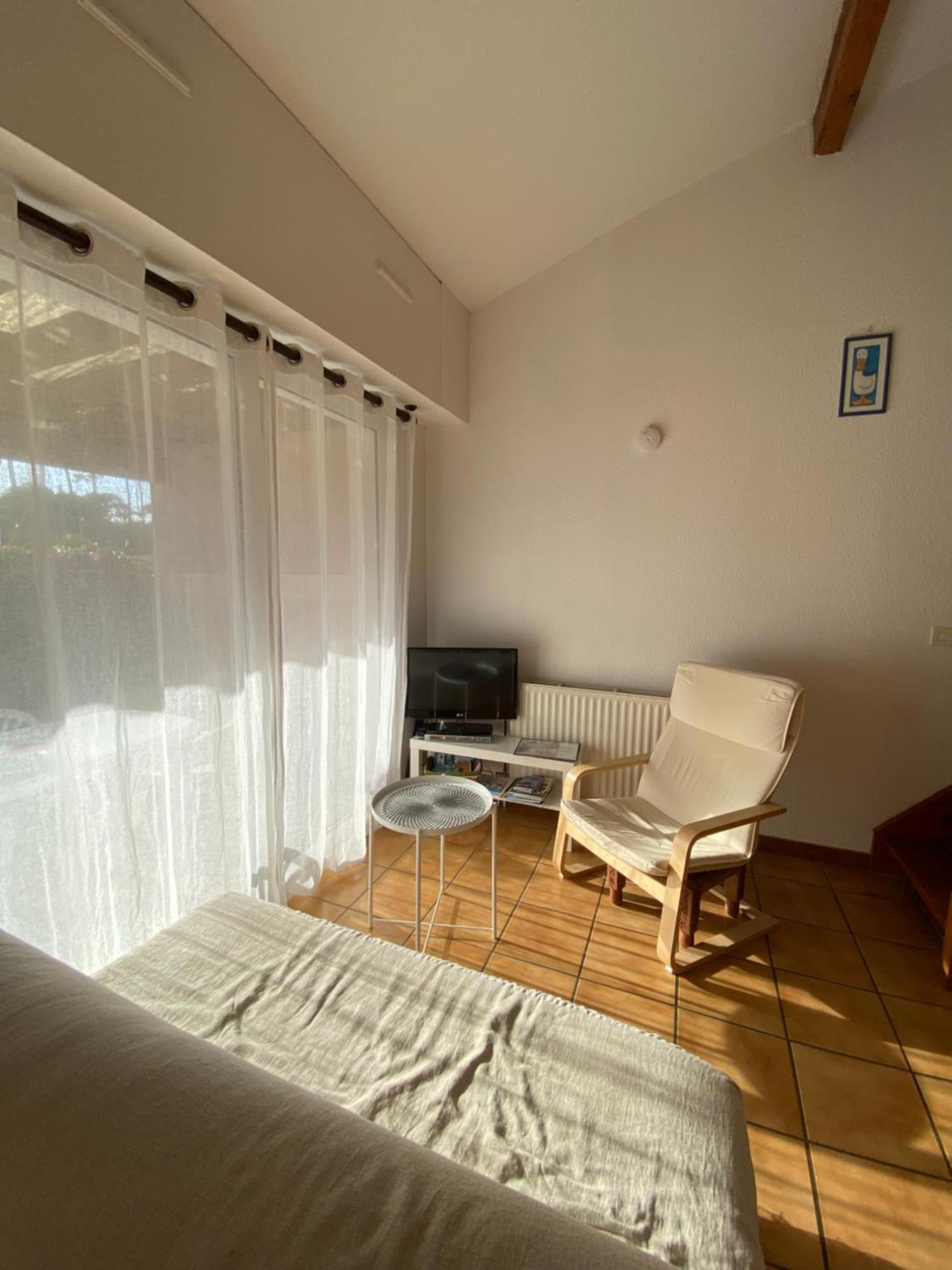 Maison Classee Avec Jardinets A 800M De La Plage 카브레톤 외부 사진