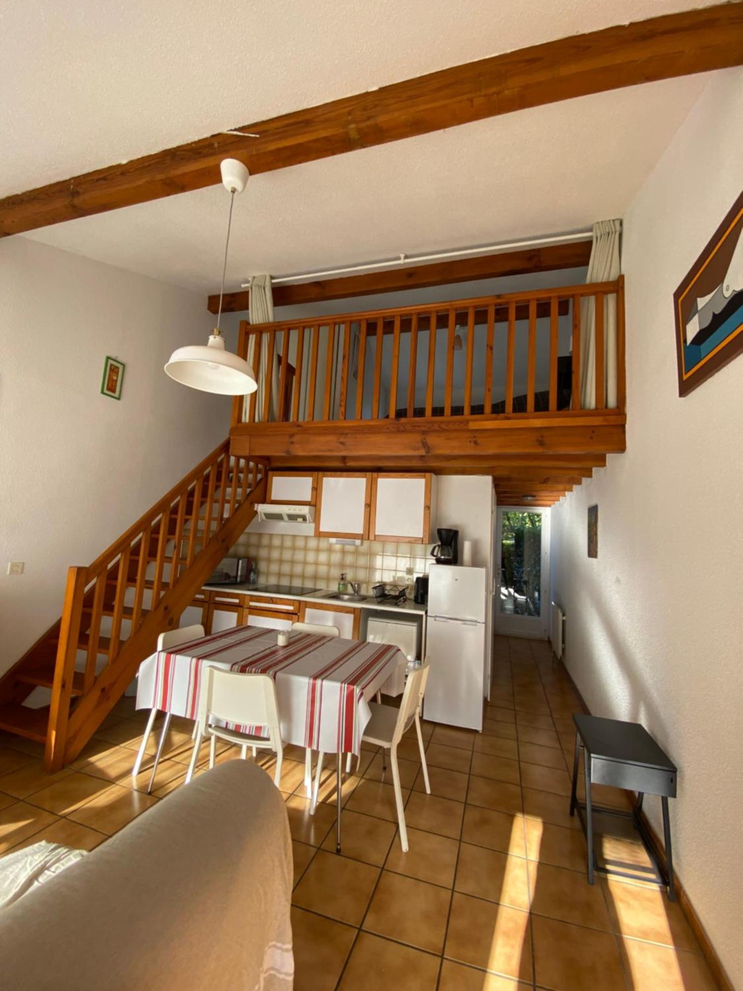 Maison Classee Avec Jardinets A 800M De La Plage 카브레톤 외부 사진